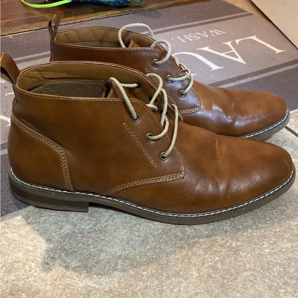 St. Johns Bay men’s dress shoes